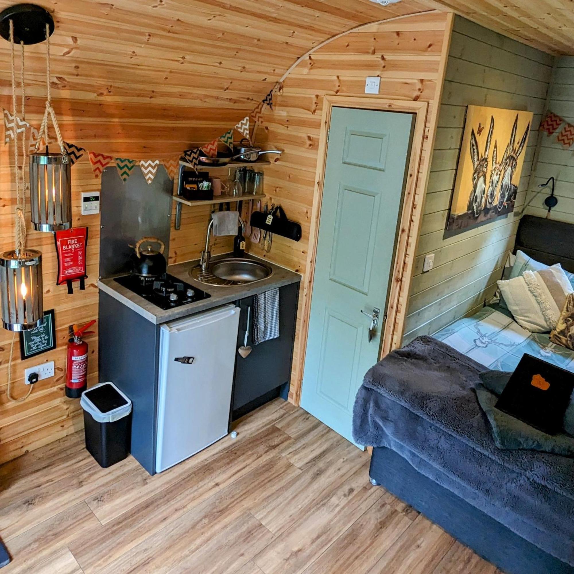 Emlyn'S Coppice - Luxury Woodland Glamping Villa Holywell  Eksteriør bilde